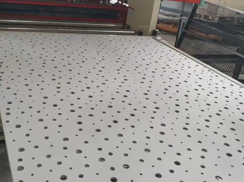 최신 회사 블로그 Automatic Gypsum Board Punching Machine for Small Business | Servo Gypsum Ceiling Tile Perforating Machinery