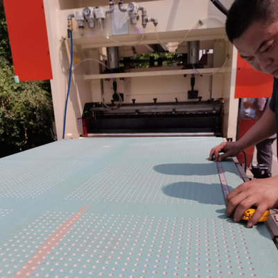 좋은 가격 완전 자동 펀치 홀 플레이트 기계 시트 천공 기계 온라인으로