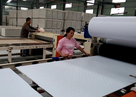 좋은 가격 완전 자동 PVC 및 알루미늄 엽 laminated 지프스 천장 생산 라인 온라인으로