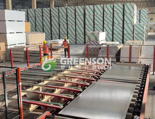 좋은 가격 1300mm 유효 라미네이팅 폭 석고 천장 타일 생산 라인, 2-15m/min 가변 속도 및 PLC 시스템 전기 제어 온라인으로