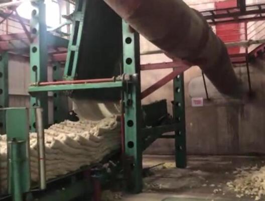 좋은 가격 에너지 절약 바위 솜 생산 라인 1200-2400mm 보드 너비 80-200kg/m3 밀도 및 380V/50Hz 전원 공급 온라인으로