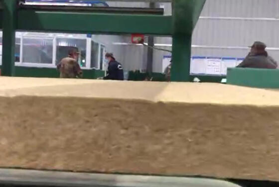 좋은 가격 1200-2400mm 보드 폭, 80-200kg/m3 밀도 및 해외 엔지니어 지원을 갖춘 자동 암면 생산 라인 온라인으로