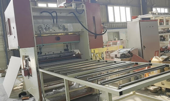 좋은 가격 PLC 제어 200t 압력 구멍 뚫기 기계 온라인으로